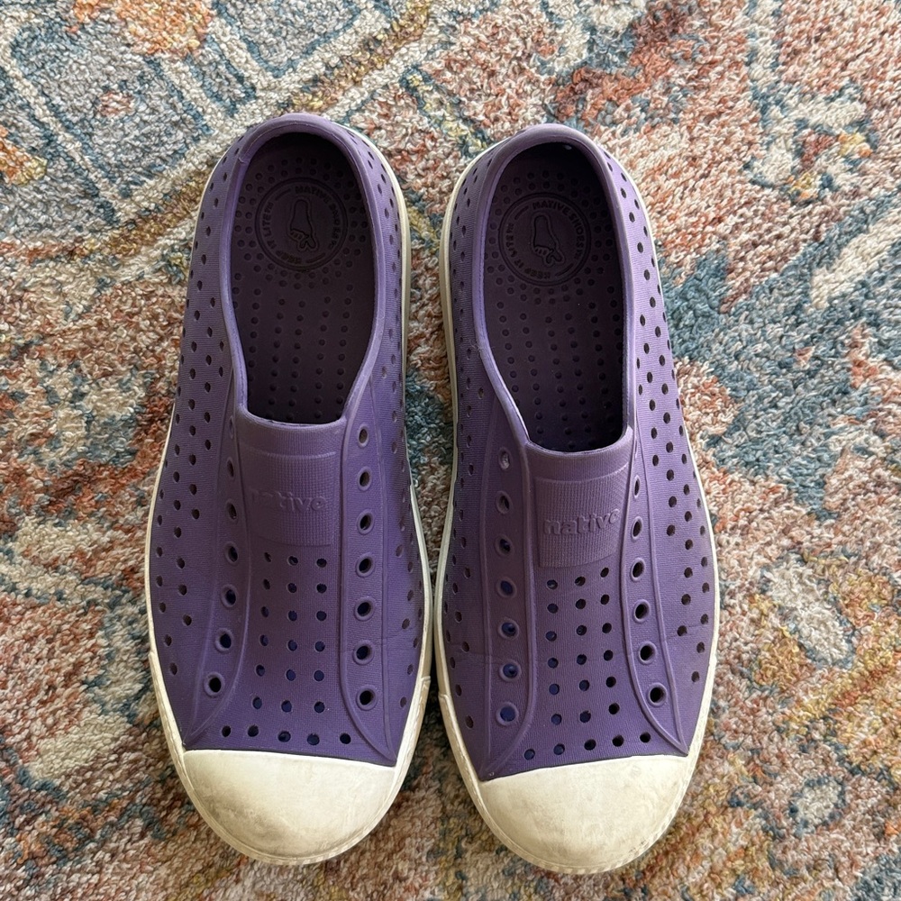 Native Kids Shoes in Purple and White